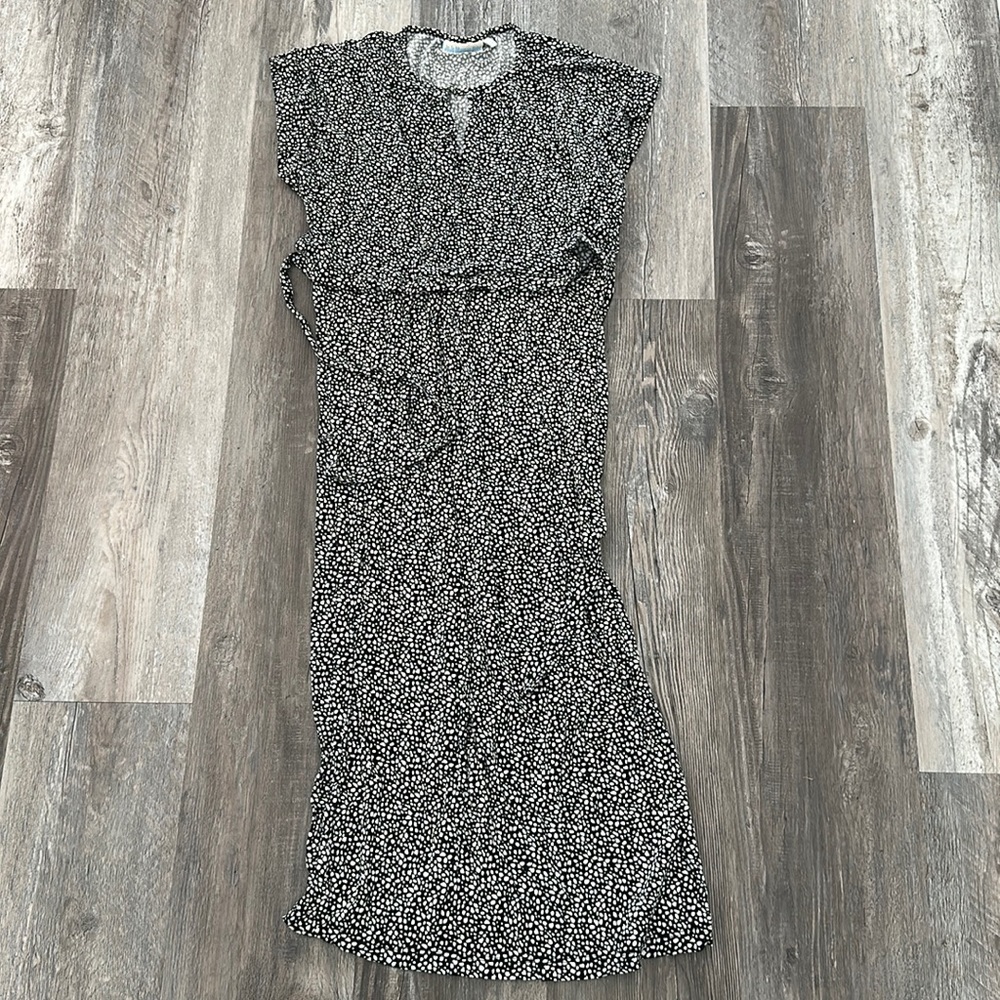 Perfect maternity and nursing dress